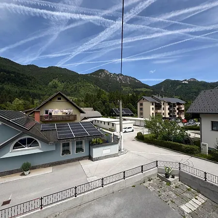 Apartmaji Tomsic Mojstrana