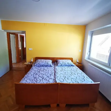 Apartament Apartmaji Tomsic *